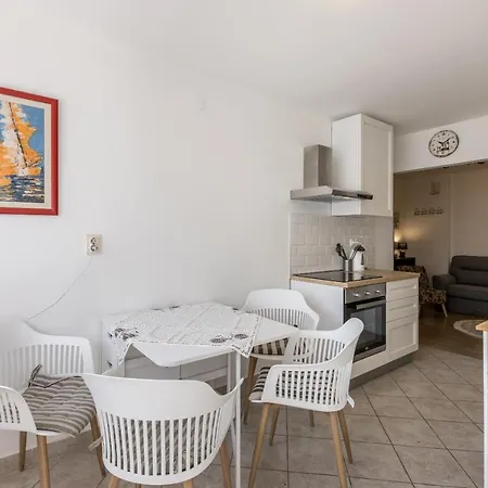 Apartment Sunny Split