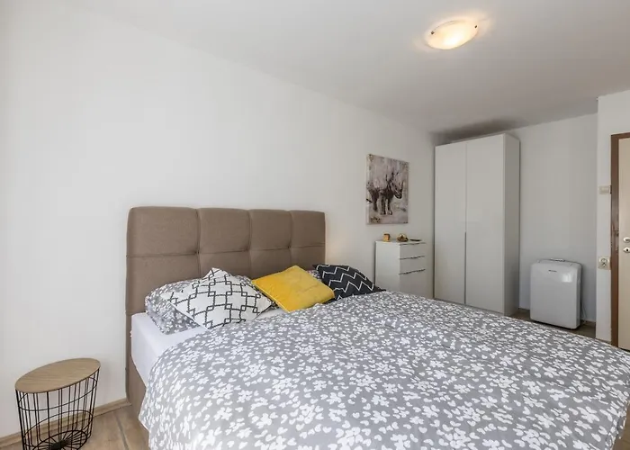 Apartment Sunny